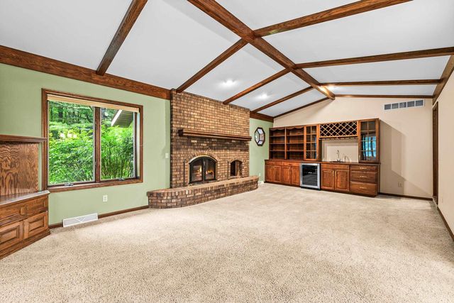 4240 COUNTY ROAD R, Stevens Point, WI 54482