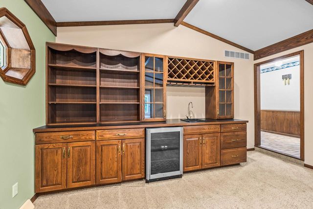 4240 COUNTY ROAD R, Stevens Point, WI 54482