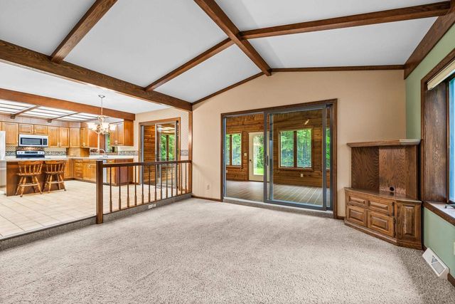 4240 COUNTY ROAD R, Stevens Point, WI 54482