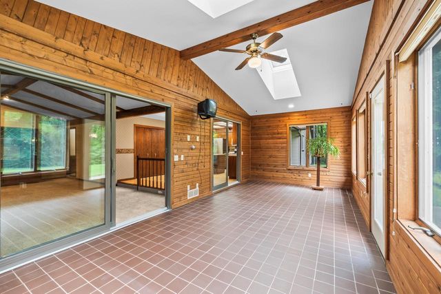 4240 COUNTY ROAD R, Stevens Point, WI 54482