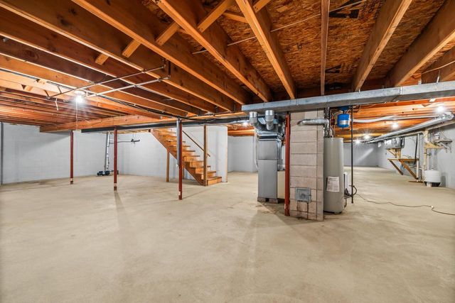 4240 COUNTY ROAD R, Stevens Point, WI 54482