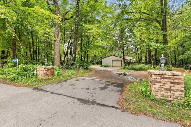 4240 COUNTY ROAD R, Stevens Point, WI 54482
