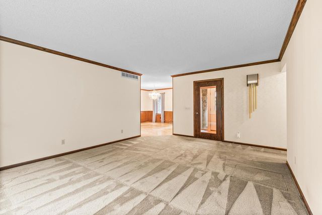 4240 COUNTY ROAD R, Stevens Point, WI 54482