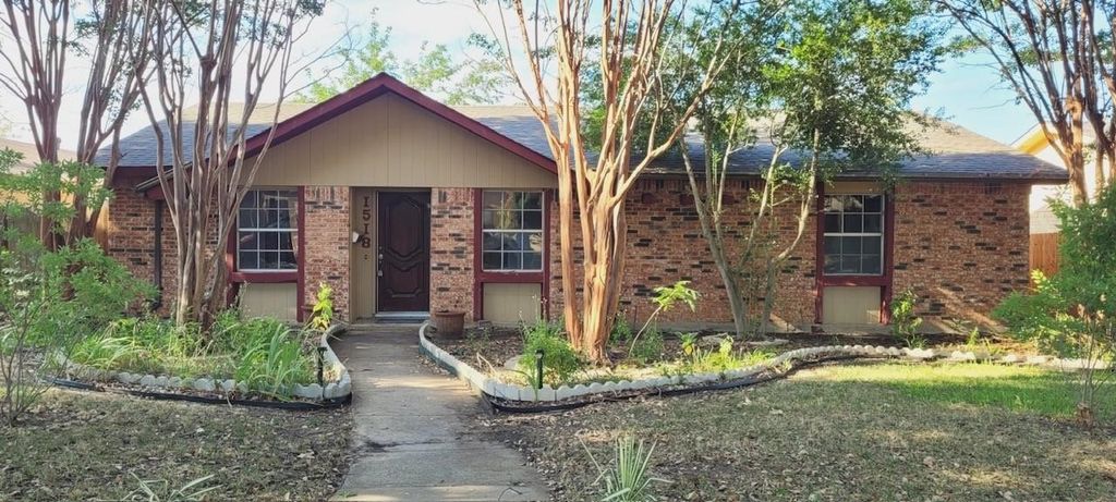 1518 Camelia Drive, Lewisville, TX 75067