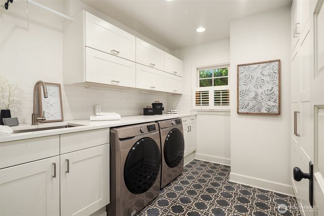 1060 Spruce Street, Edmonds, WA 98020