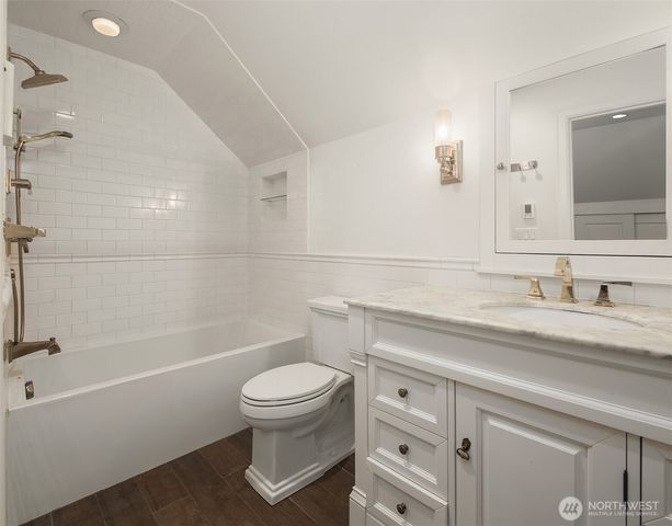 1060 Spruce Street, Edmonds, WA 98020