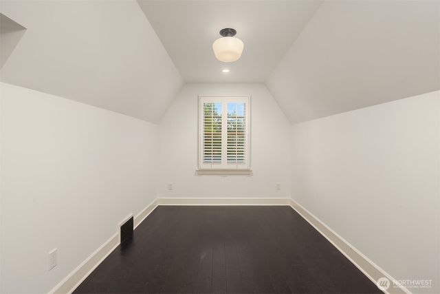 1060 Spruce Street, Edmonds, WA 98020