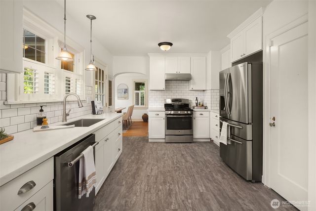 1060 Spruce Street, Edmonds, WA 98020