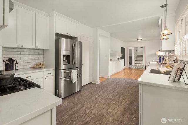 1060 Spruce Street, Edmonds, WA 98020