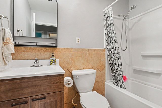 4715 Arnold Avenue, Columbus, OH 43228
