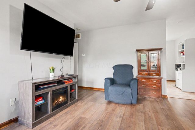 4715 Arnold Avenue, Columbus, OH 43228