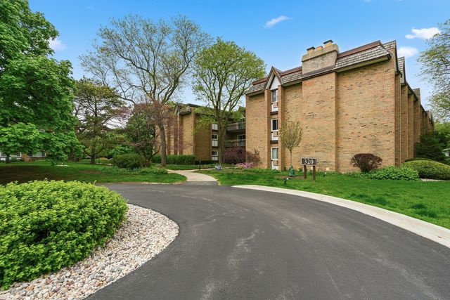 320 Claymoor Road 1C, Hinsdale, IL 60521