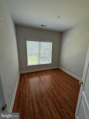 3000-UNIT FOUNTAINVIEW CIR #3204, Newark, DE 19713