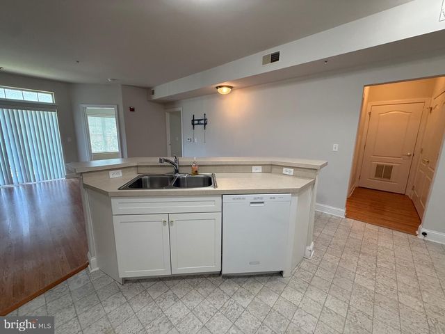 3000-UNIT FOUNTAINVIEW CIR #3204, Newark, DE 19713