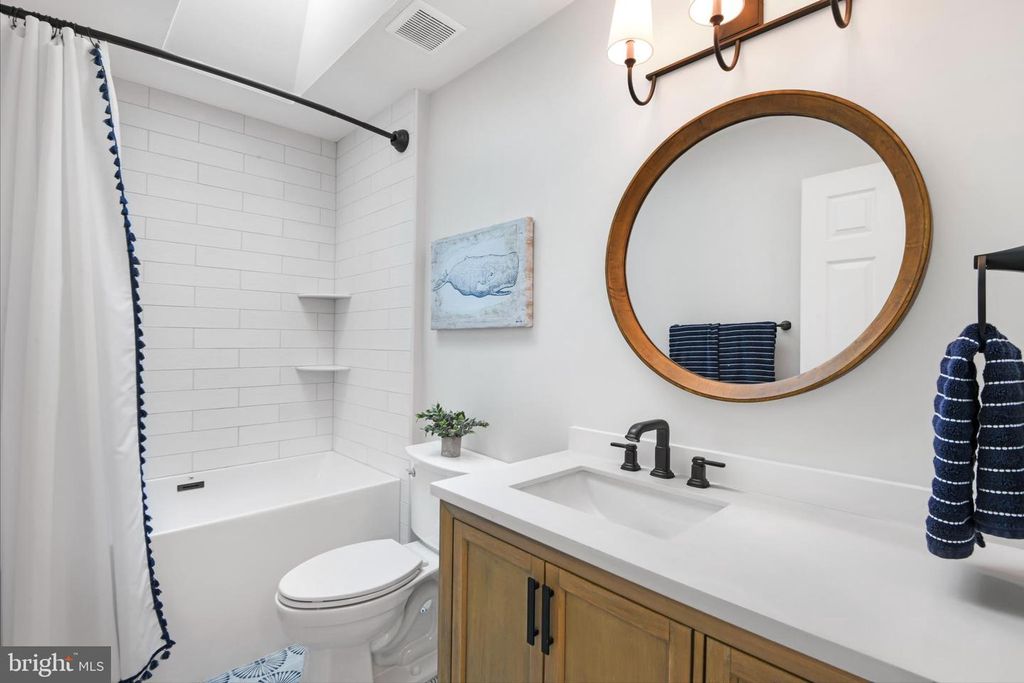 Image 23 of property listing at 9105 HENDRY TER, Frederick, MD 21704