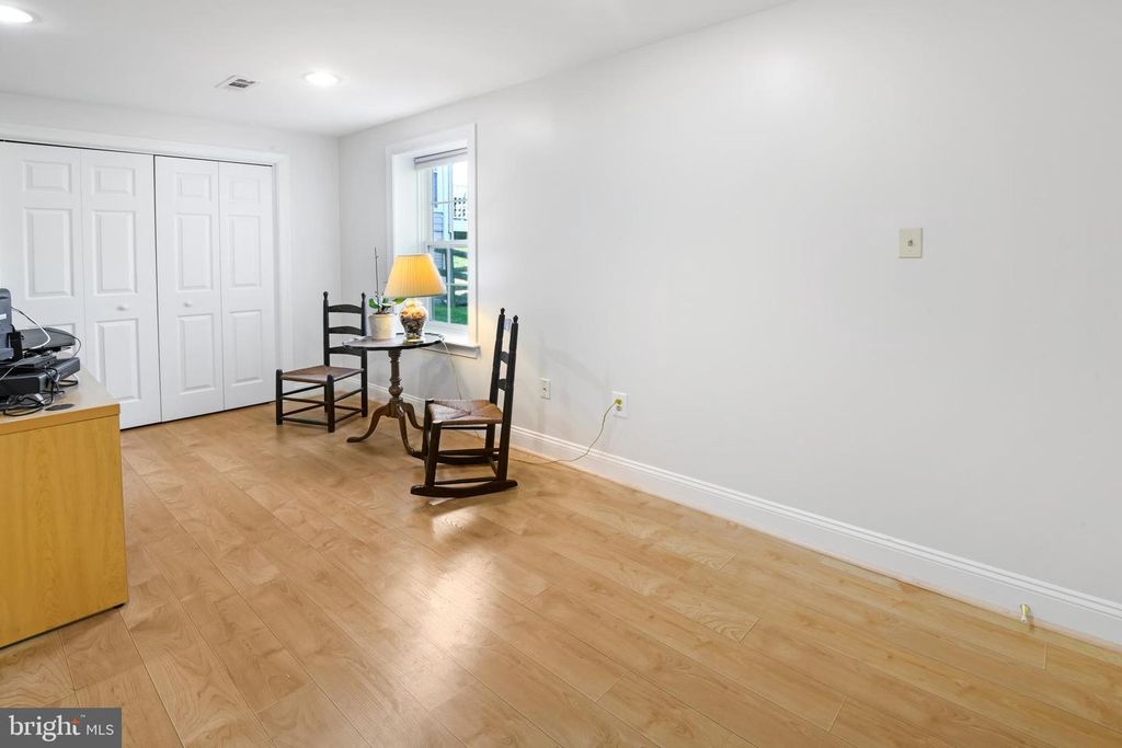 Image 34 of property listing at 9105 HENDRY TER, Frederick, MD 21704