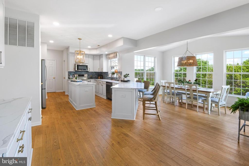 Image 8 of property listing at 9105 HENDRY TER, Frederick, MD 21704