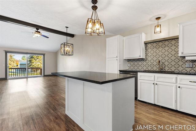 2898 Parkside Drive 40, Jenison, MI 49428