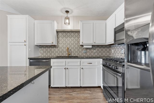 2898 Parkside Drive 40, Jenison, MI 49428