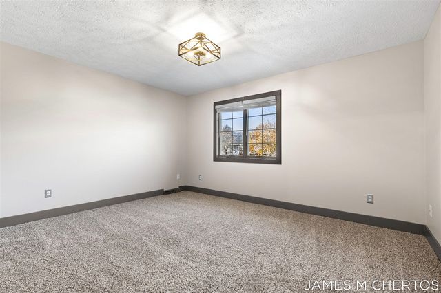 2898 Parkside Drive 40, Jenison, MI 49428