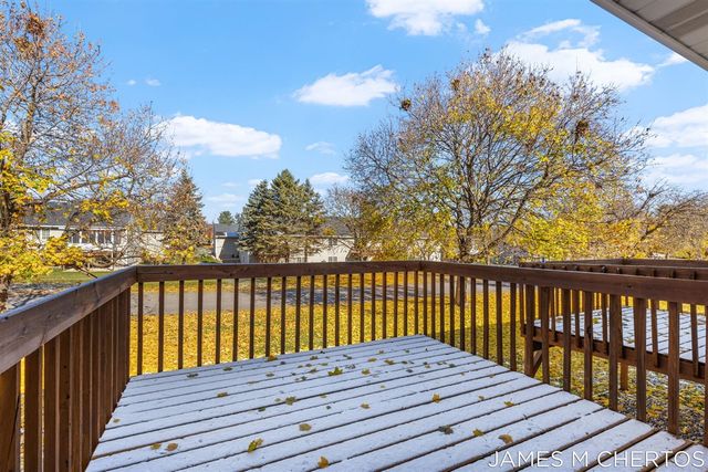 2898 Parkside Drive 40, Jenison, MI 49428