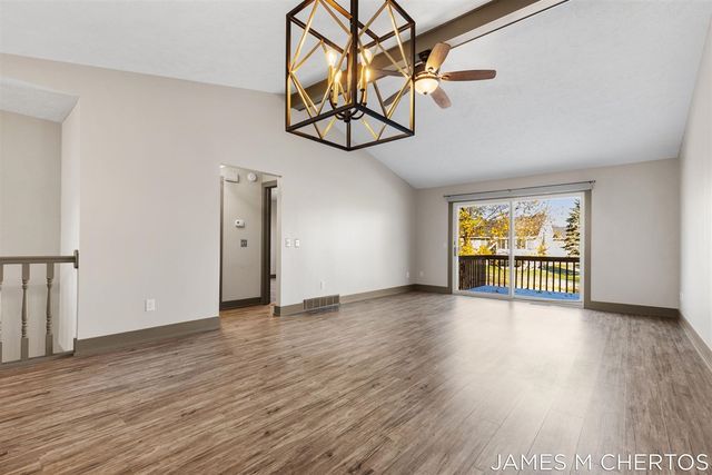 2898 Parkside Drive 40, Jenison, MI 49428