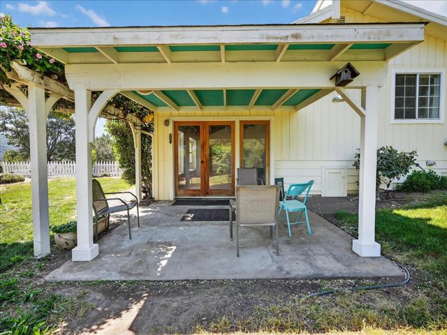 46535 Eastwood Drive S, Oakhurst, CA 93644