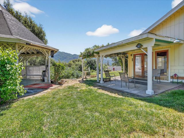 46535 Eastwood Drive S, Oakhurst, CA 93644