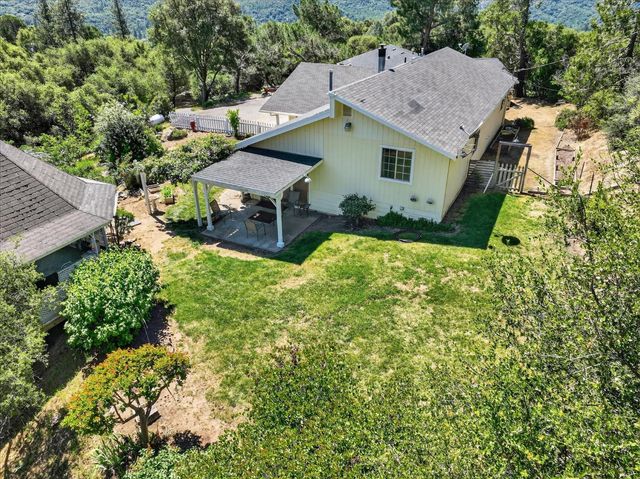 46535 Eastwood Drive S, Oakhurst, CA 93644
