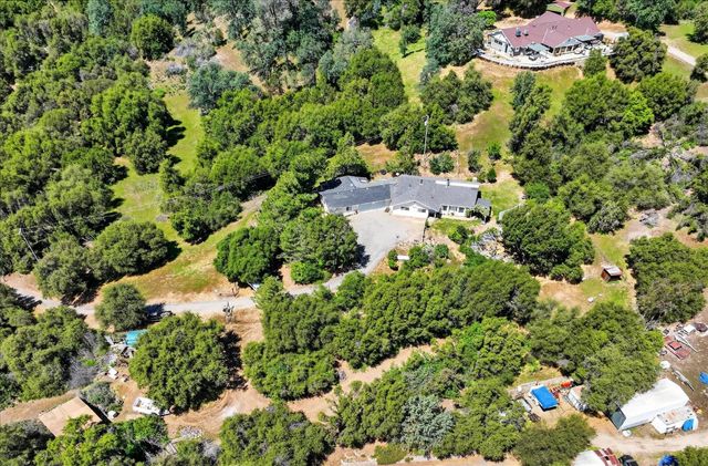 46535 Eastwood Drive S, Oakhurst, CA 93644