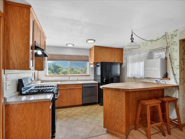46535 Eastwood Drive S, Oakhurst, CA 93644