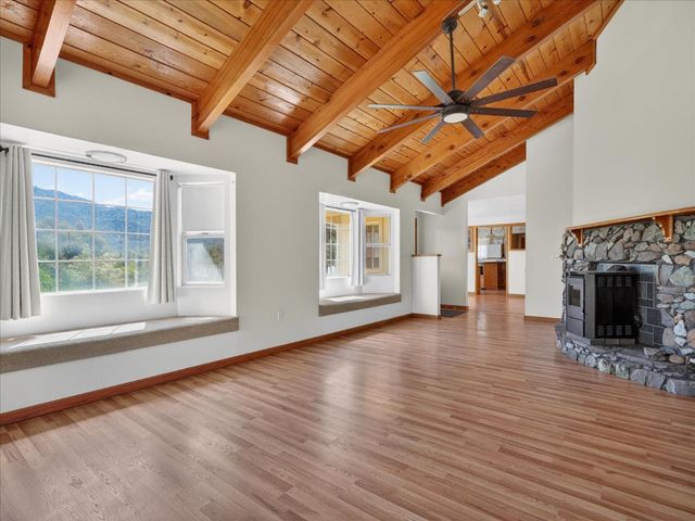 46535 Eastwood Drive S, Oakhurst, CA 93644