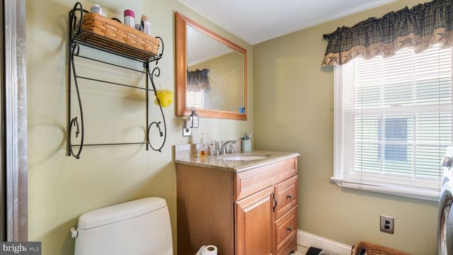 460 LOGAN ST, Bristol, PA 19007