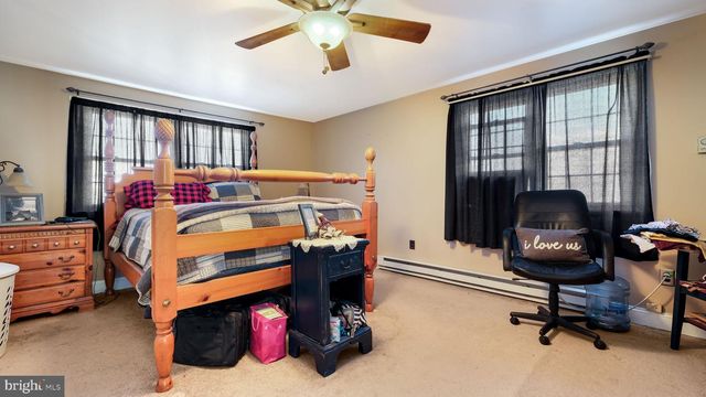 460 LOGAN ST, Bristol, PA 19007