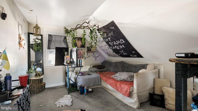 460 LOGAN ST, Bristol, PA 19007