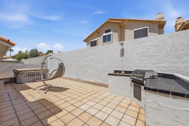 1600 Los Alamos Drive, North Las Vegas, NV 89031