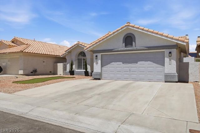 1600 Los Alamos Drive, North Las Vegas, NV 89031