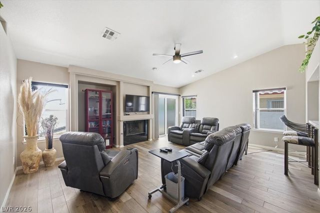 1600 Los Alamos Drive, North Las Vegas, NV 89031