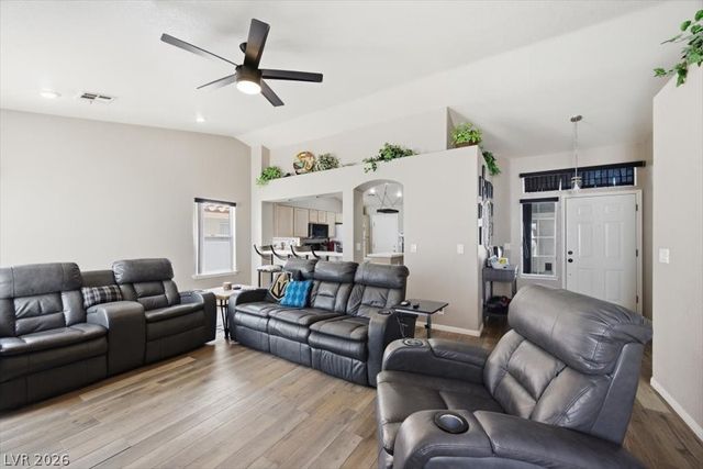 1600 Los Alamos Drive, North Las Vegas, NV 89031