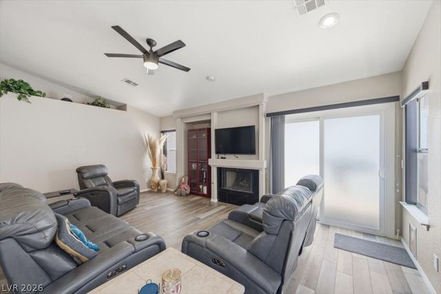 1600 Los Alamos Drive, North Las Vegas, NV 89031