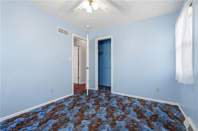 17317 E 41st Street S, Independence, MO 64055