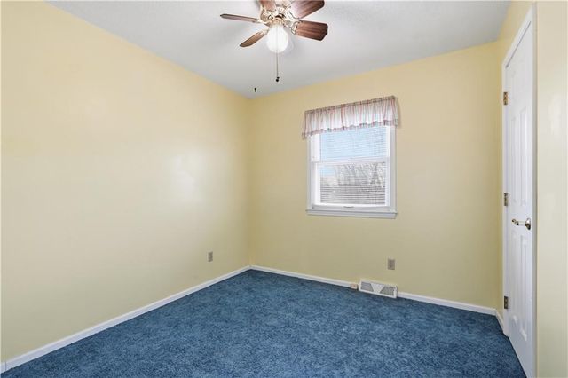 17317 E 41st Street S, Independence, MO 64055