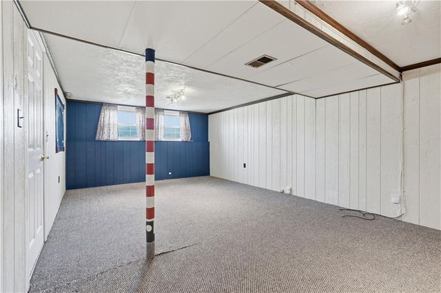 17317 E 41st Street S, Independence, MO 64055