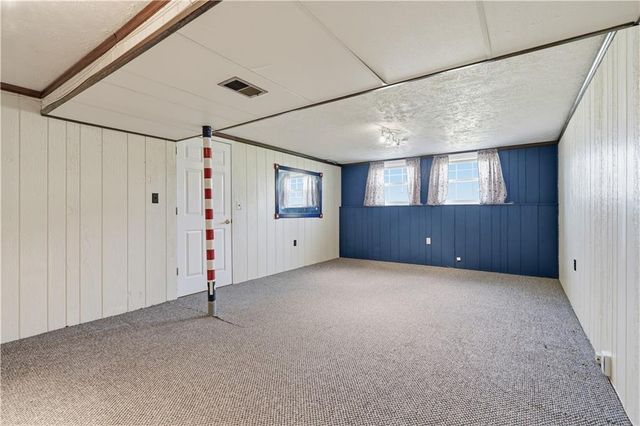 17317 E 41st Street S, Independence, MO 64055