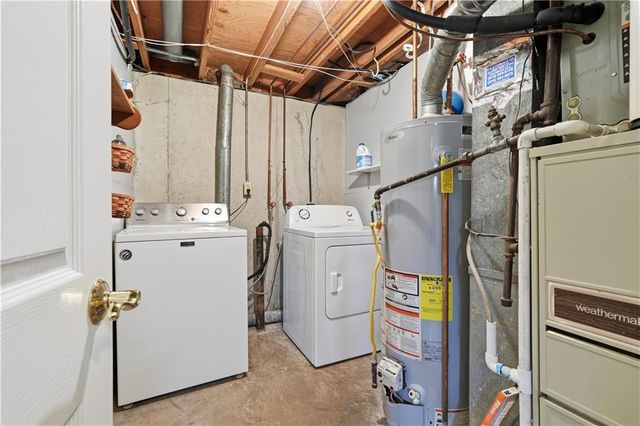 17317 E 41st Street S, Independence, MO 64055