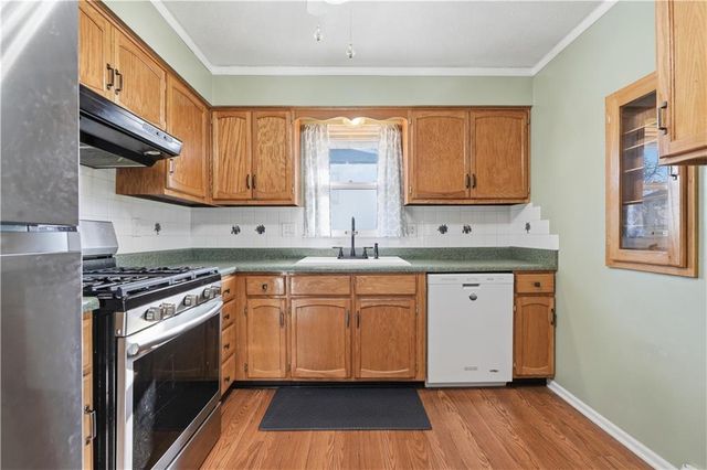 17317 E 41st Street S, Independence, MO 64055