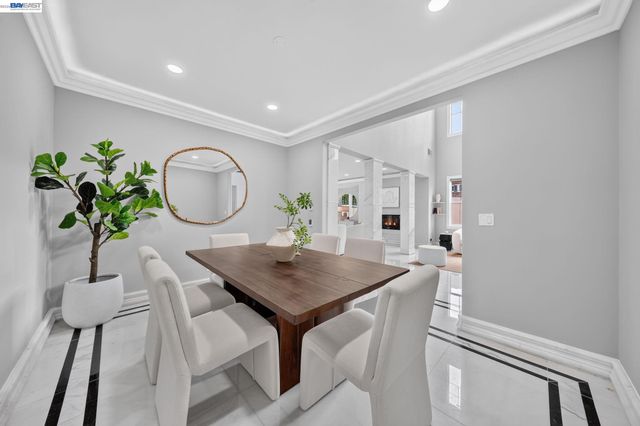 2700 Salisbury Way, San Ramon, CA 94582