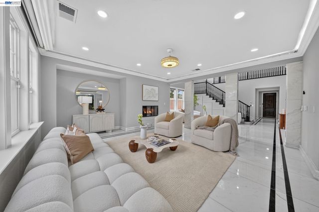 2700 Salisbury Way, San Ramon, CA 94582