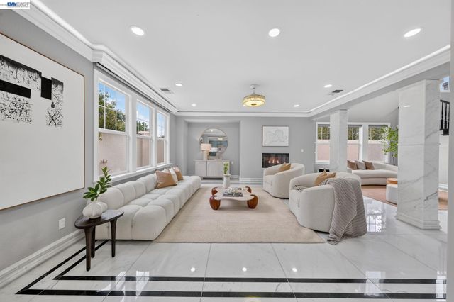 2700 Salisbury Way, San Ramon, CA 94582
