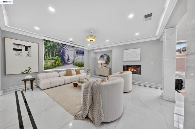 2700 Salisbury Way, San Ramon, CA 94582